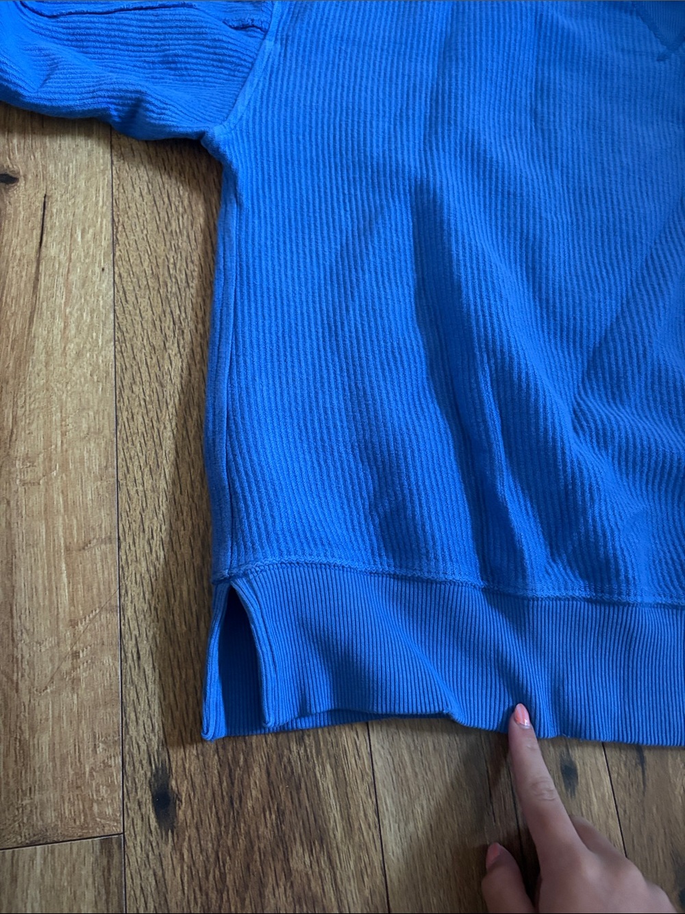 Classic Ribbed Long-Sleeve Sweatshirt - Blue - Picture 4 of 4